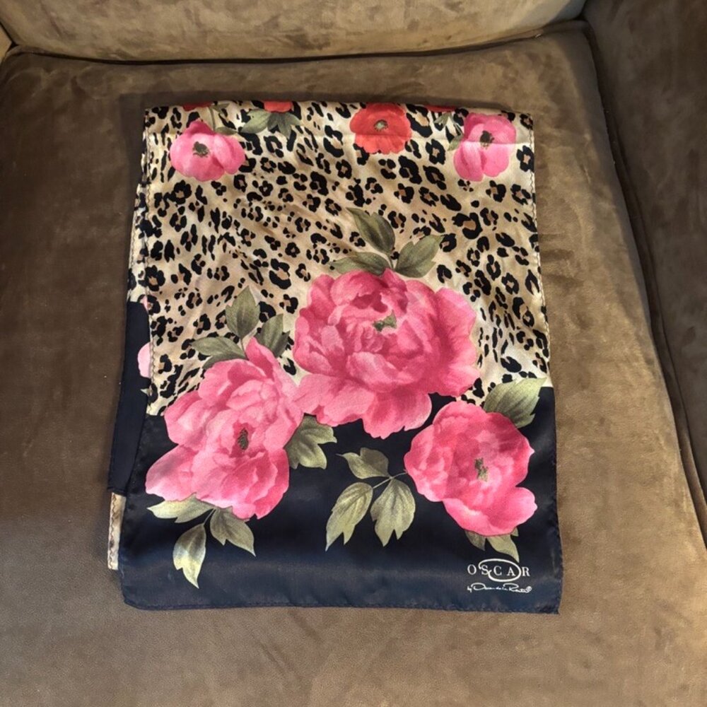 Vintage Oscar de la Renta Silk Scarf - Oblong 50" x 11" inch - Picture 4 of 4